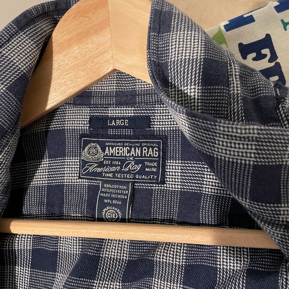 Large Button Up - Picture 2 of 2